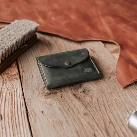 wallet-2c-min wallet-2c-min
